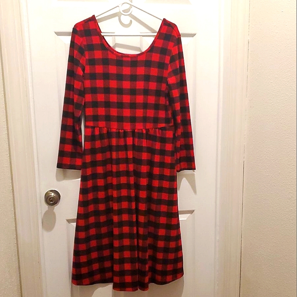 Old Navy Woman's Fit & flare Christ plaid dress size L